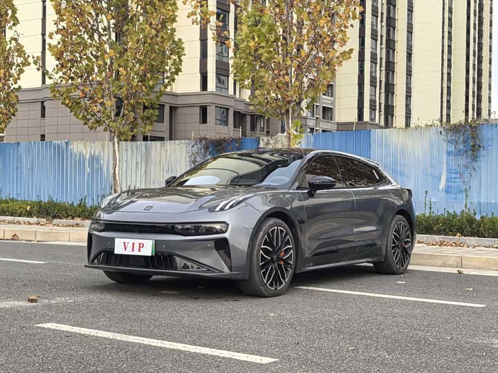 Фото 1 - Zeekr 001