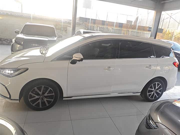 Фото 5 - BYD Song Max Hybrid