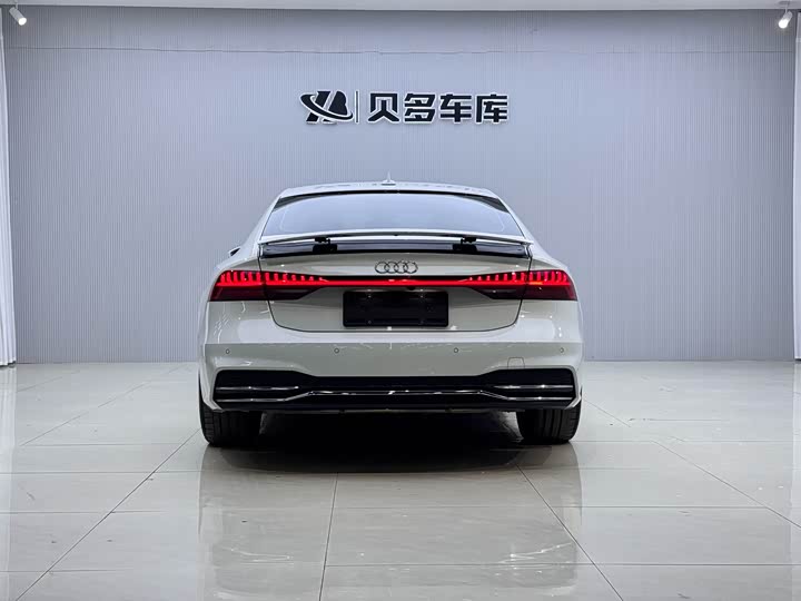 Фото 4 - Audi A7
