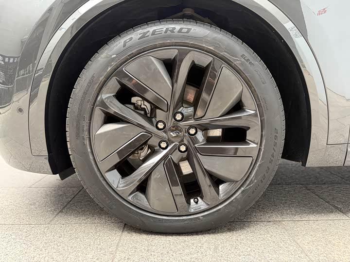 Фото 5 - LiXiang L8