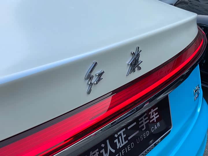 Фото 7 - Hongqi H5