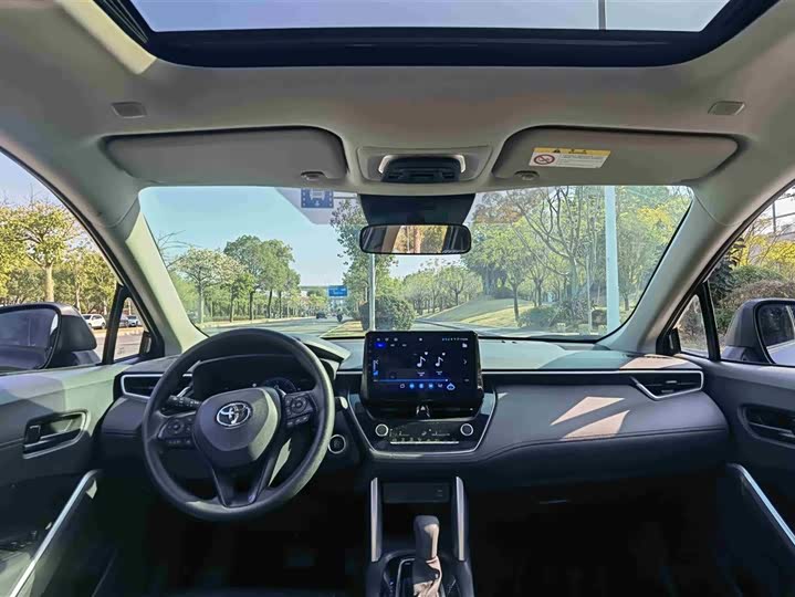 Фото 5 - Toyota Corolla Cross