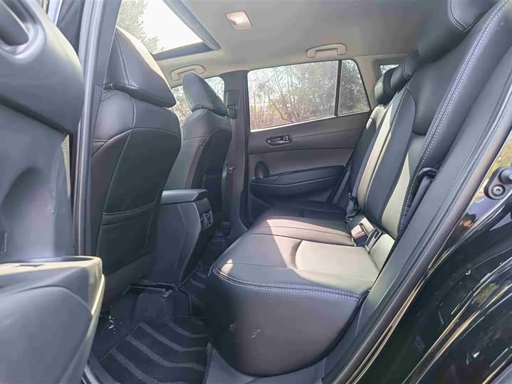 Фото 6 - Toyota Corolla Cross