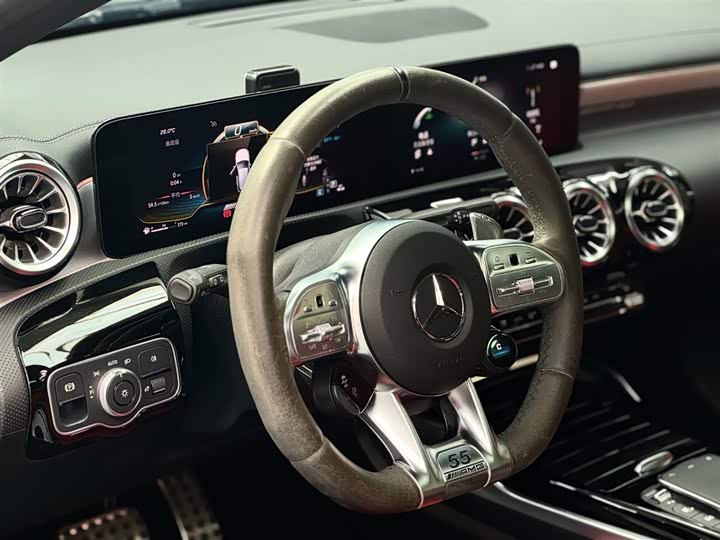 Фото 7 - Mercedes-Benz A-Class AMG