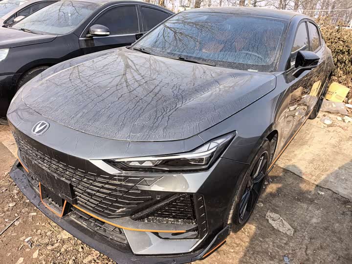 Фото 1 - Changan UNI-V