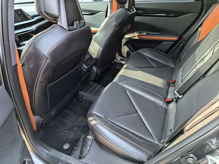 Фото 5 - Changan UNI-V