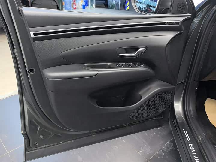 Фото 7 - Hyundai Tucson L