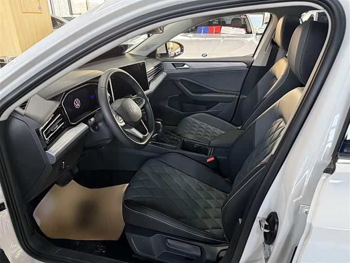 Фото 8 - Volkswagen Sagitar L