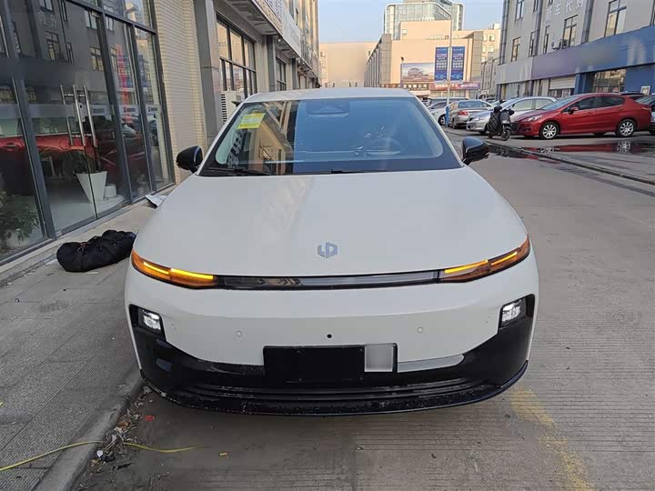 Фото 3 - Leapmotor B01