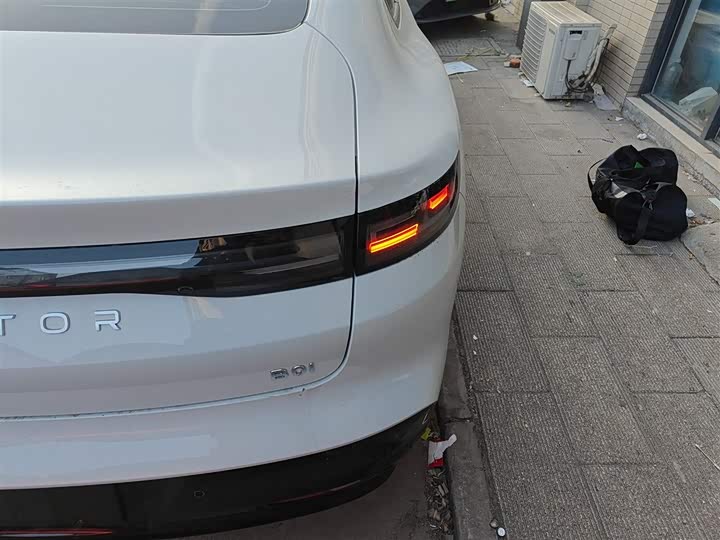 Фото 8 - Leapmotor B01