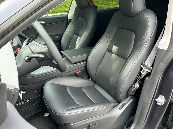 Фото 9 - Tesla Model Y