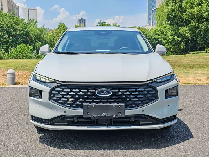 Фото 2 - Ford Mondeo