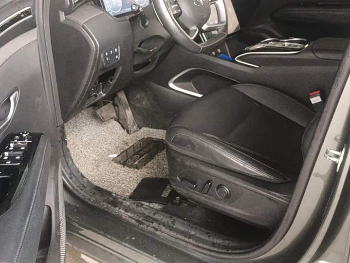 Фото 9 - Hyundai Tucson L