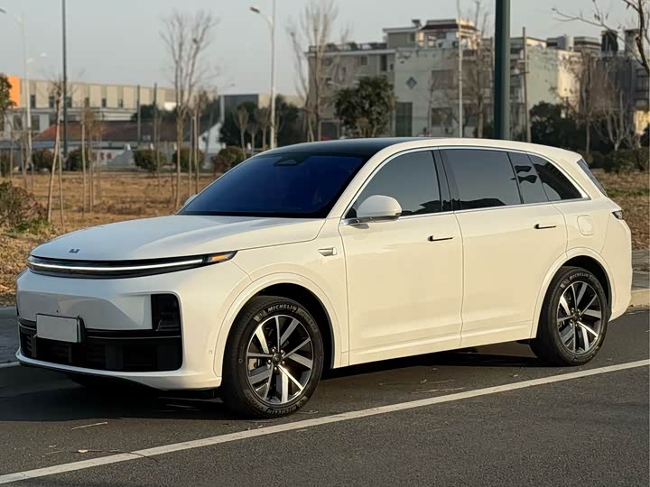 Фото 1 - LiXiang L7