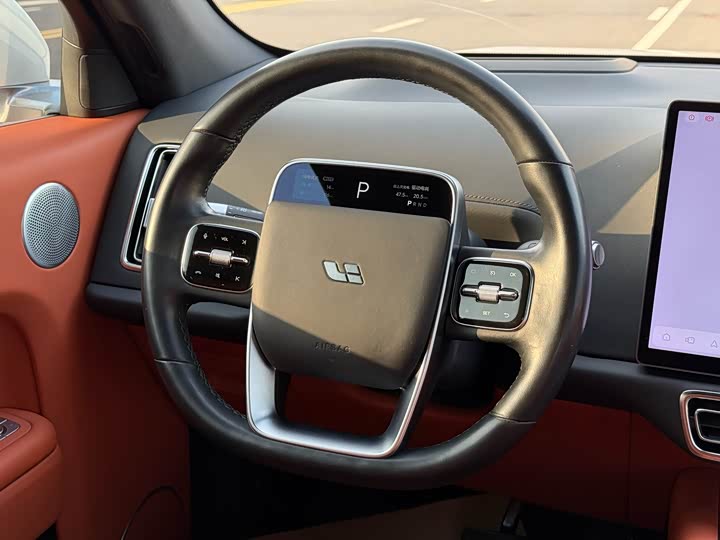 Фото 8 - LiXiang L7