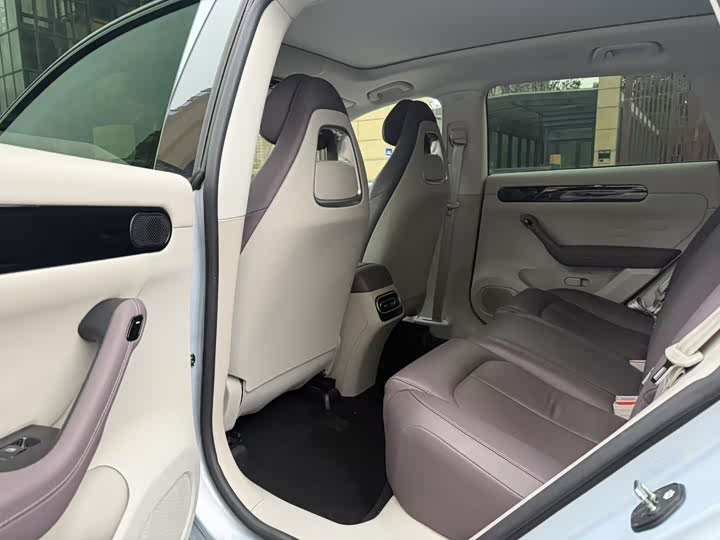 Фото 5 - Leapmotor C11