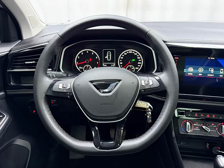 Фото 8 - Jetta VS7