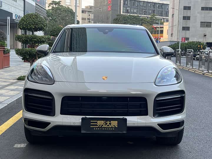 Фото 2 - Porsche Cayenne