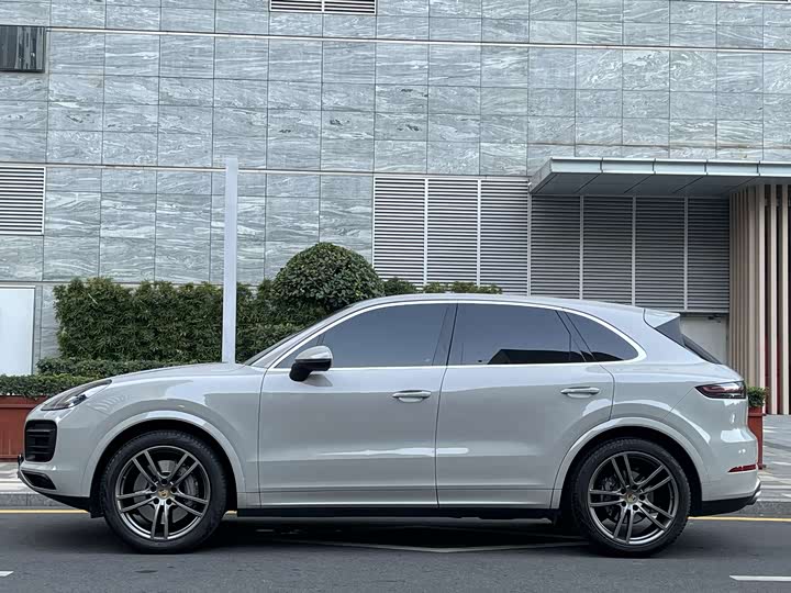 Фото 3 - Porsche Cayenne