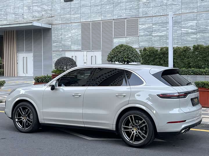 Фото 4 - Porsche Cayenne