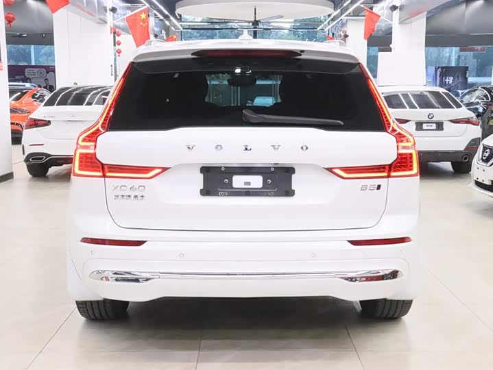 Фото 4 - Volvo XC60