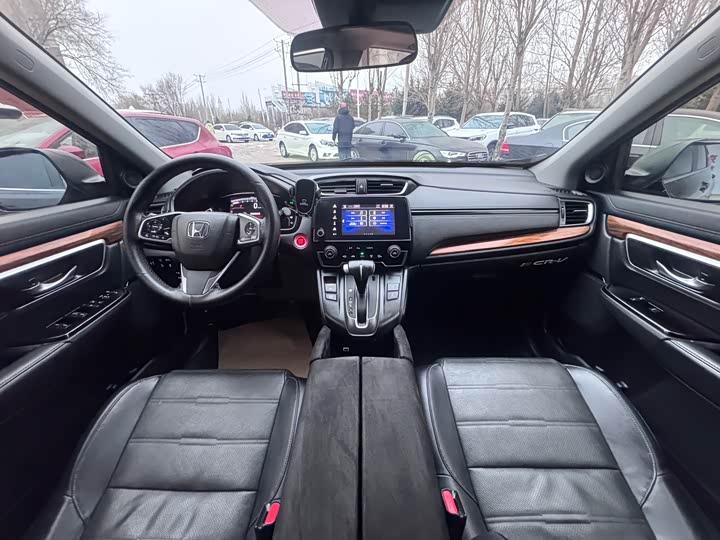 Фото 6 - Honda CR-V