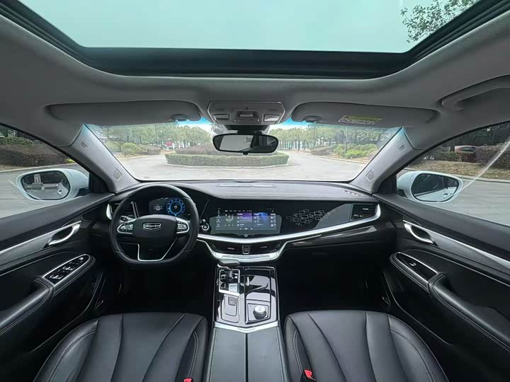 Фото 4 - Geely Emgrand GT