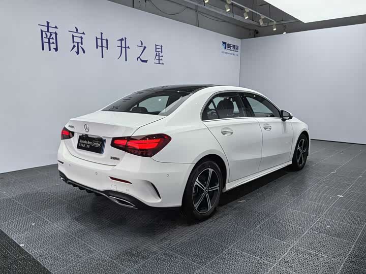Фото 4 - Mercedes-Benz A-Class