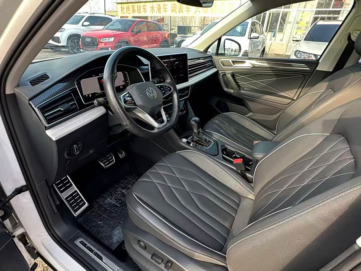 Фото 5 - Volkswagen Tiguan L Pro