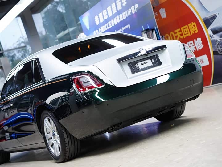 Фото 3 - Rolls-Royce Ghost