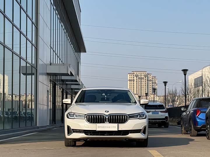 Фото 2 - BMW 5 Series