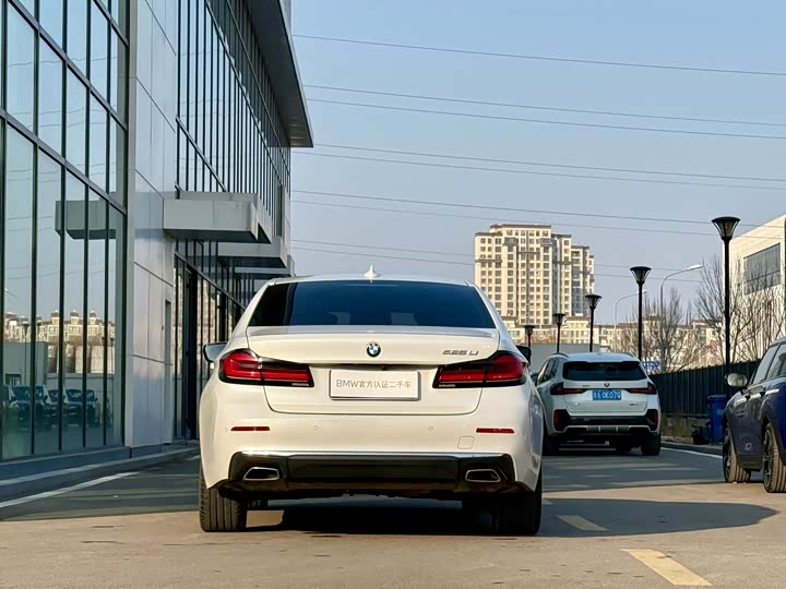 Фото 6 - BMW 5 Series