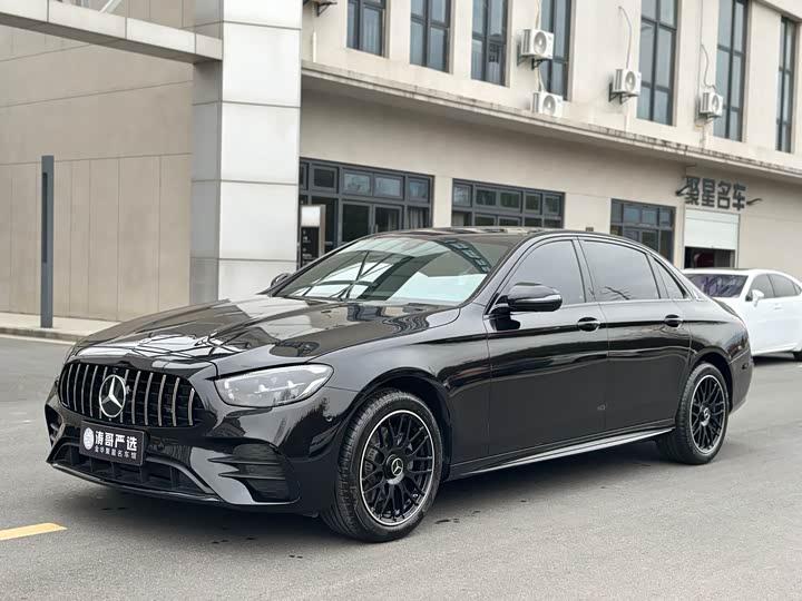 Фото 1 - Mercedes-Benz E-Class