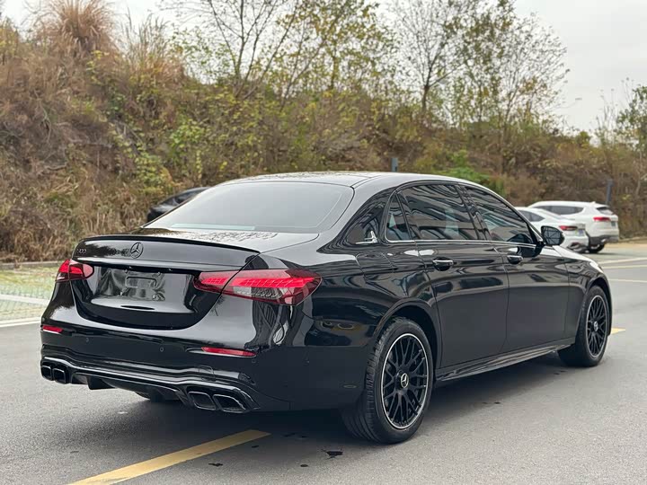 Фото 6 - Mercedes-Benz E-Class