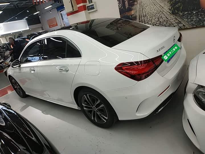 Фото 5 - Mercedes-Benz A-Class