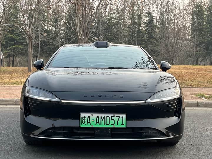 Фото 1 - Luxeed S7