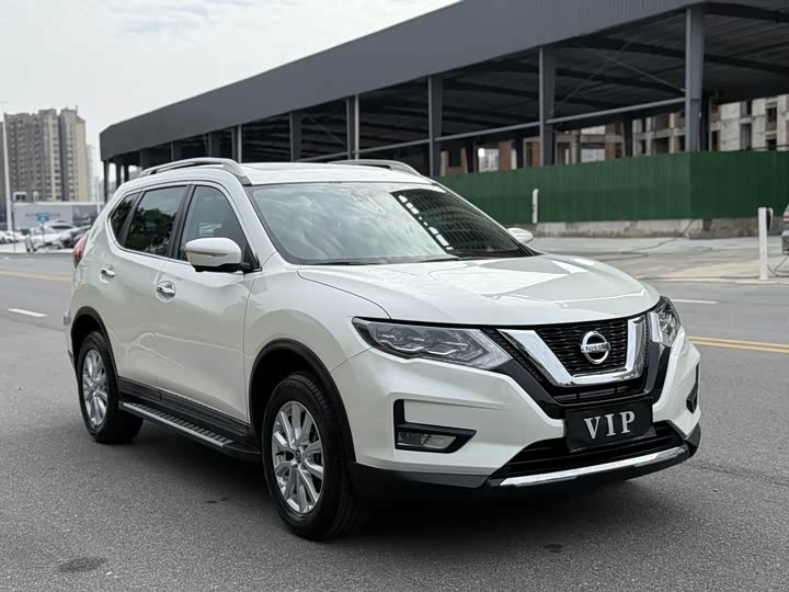 Фото 3 - Nissan X-Trail