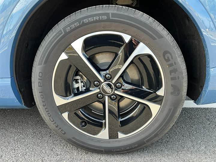 Фото 8 - Shangjie (Huawei × SAIC) H5