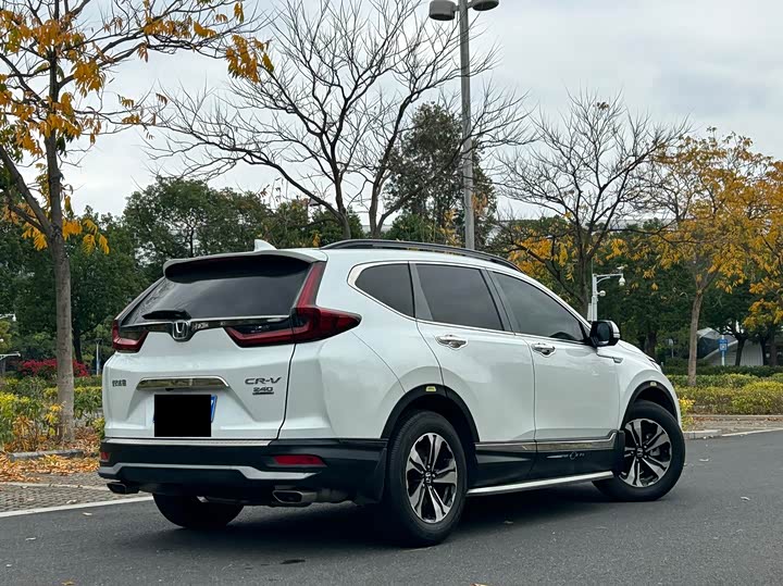 Фото 9 - Honda CR-V