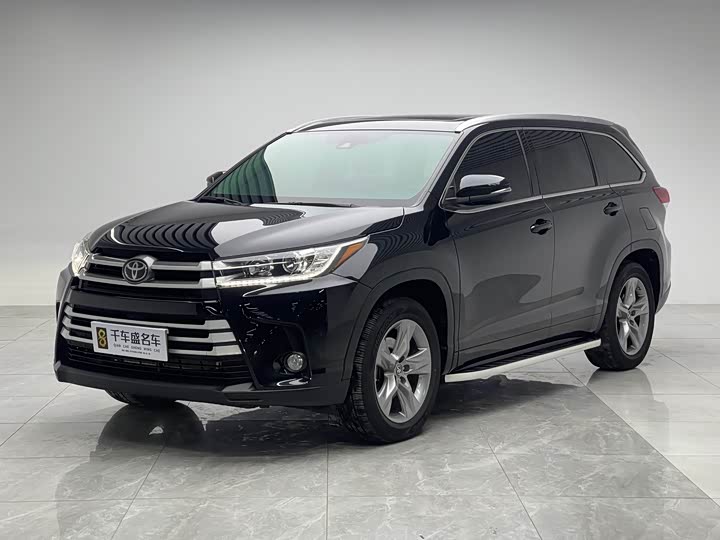 Фото 1 - Toyota Highlander
