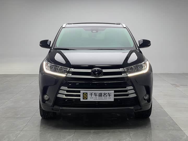 Фото 2 - Toyota Highlander