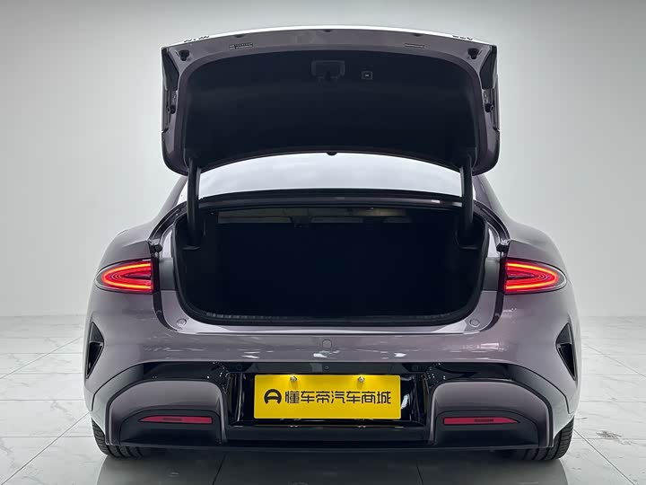 Фото 9 - Xiaomi SU7