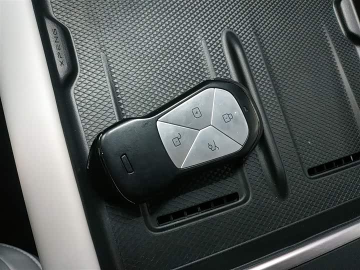 Фото 9 - XPeng G6