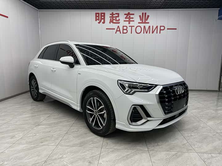 Фото 2 - Audi Q3