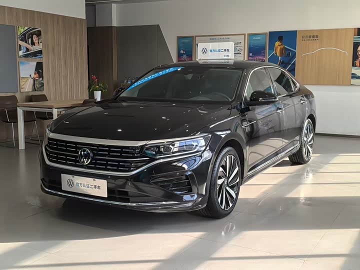 Фото 1 - Volkswagen Passat