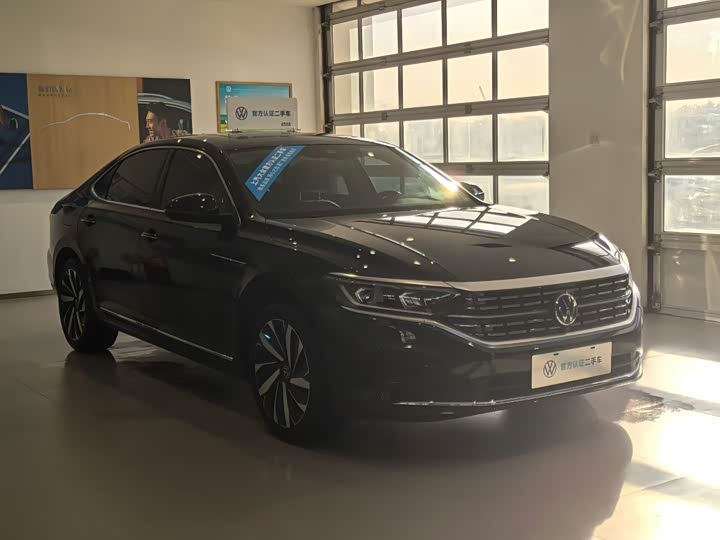 Фото 3 - Volkswagen Passat