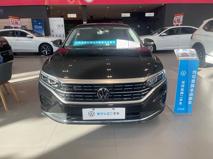 Фото 7 - Volkswagen Passat