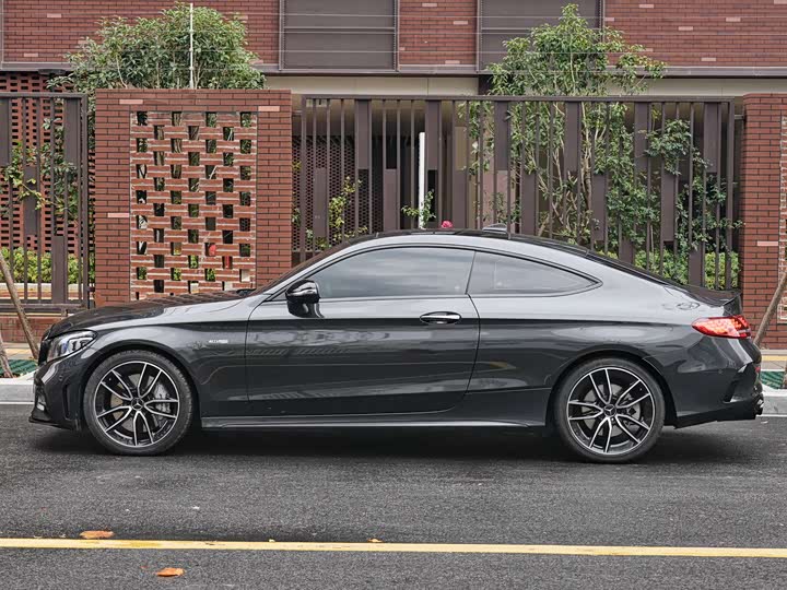 Фото 4 - Mercedes-Benz C-Class AMG