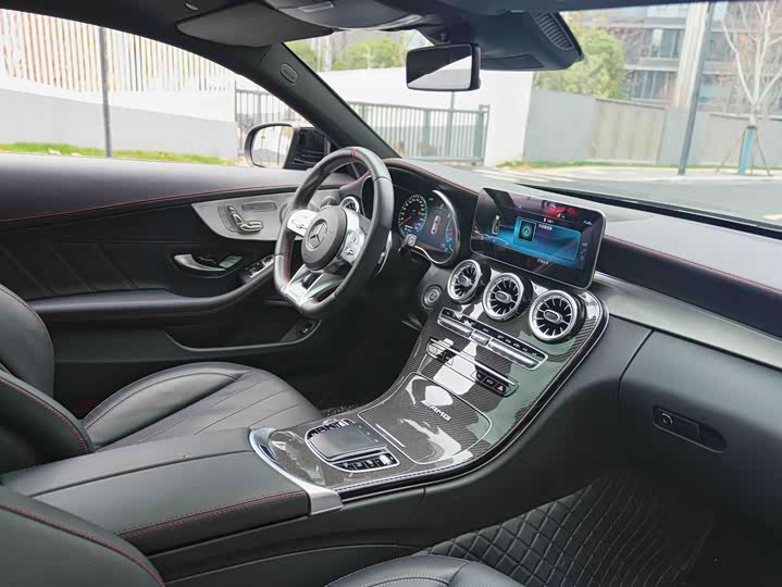 Фото 8 - Mercedes-Benz C-Class AMG