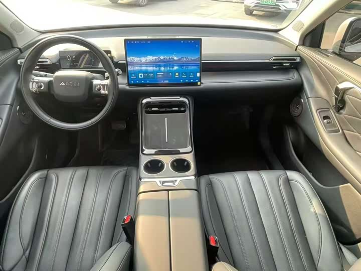 Фото 4 - GAC Aion V